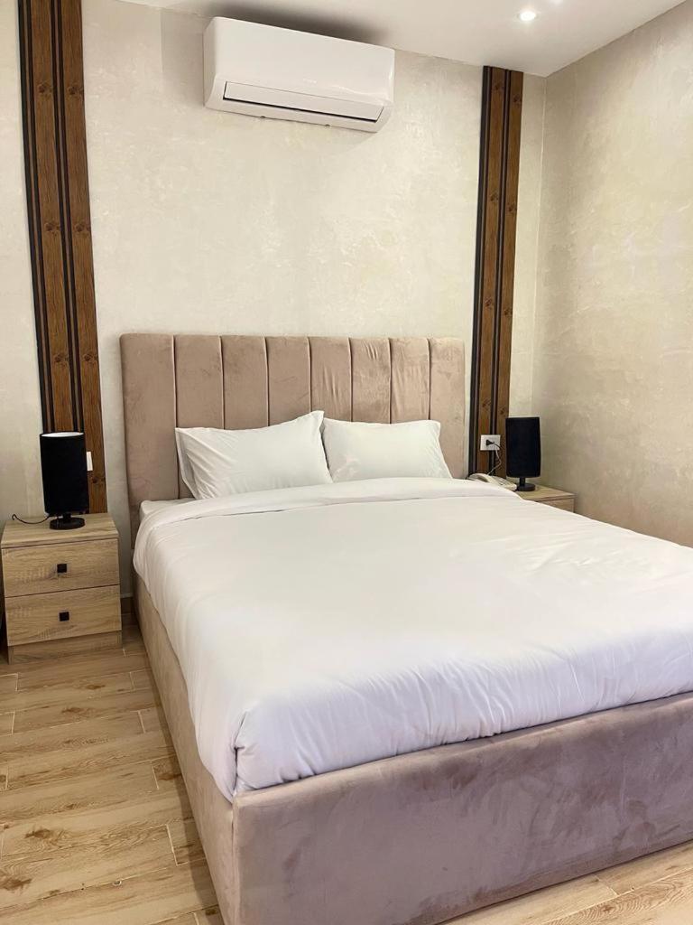 Cleopatra Pyramids View Hotel Kafret el-Gabal Kamer foto